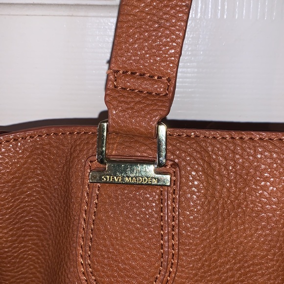 ✨STEVE MADDEN BAG ✨ - Picture 3 of 15